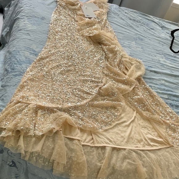 Mac Duggal Sequin Ruffle Asymmetric
Neck Tulle Gown/with Flutter Cap Sleeves - Picture 11 of 14